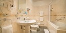 4bathroom_deluxe_apartment_hotel_suite_home_prague.jpg